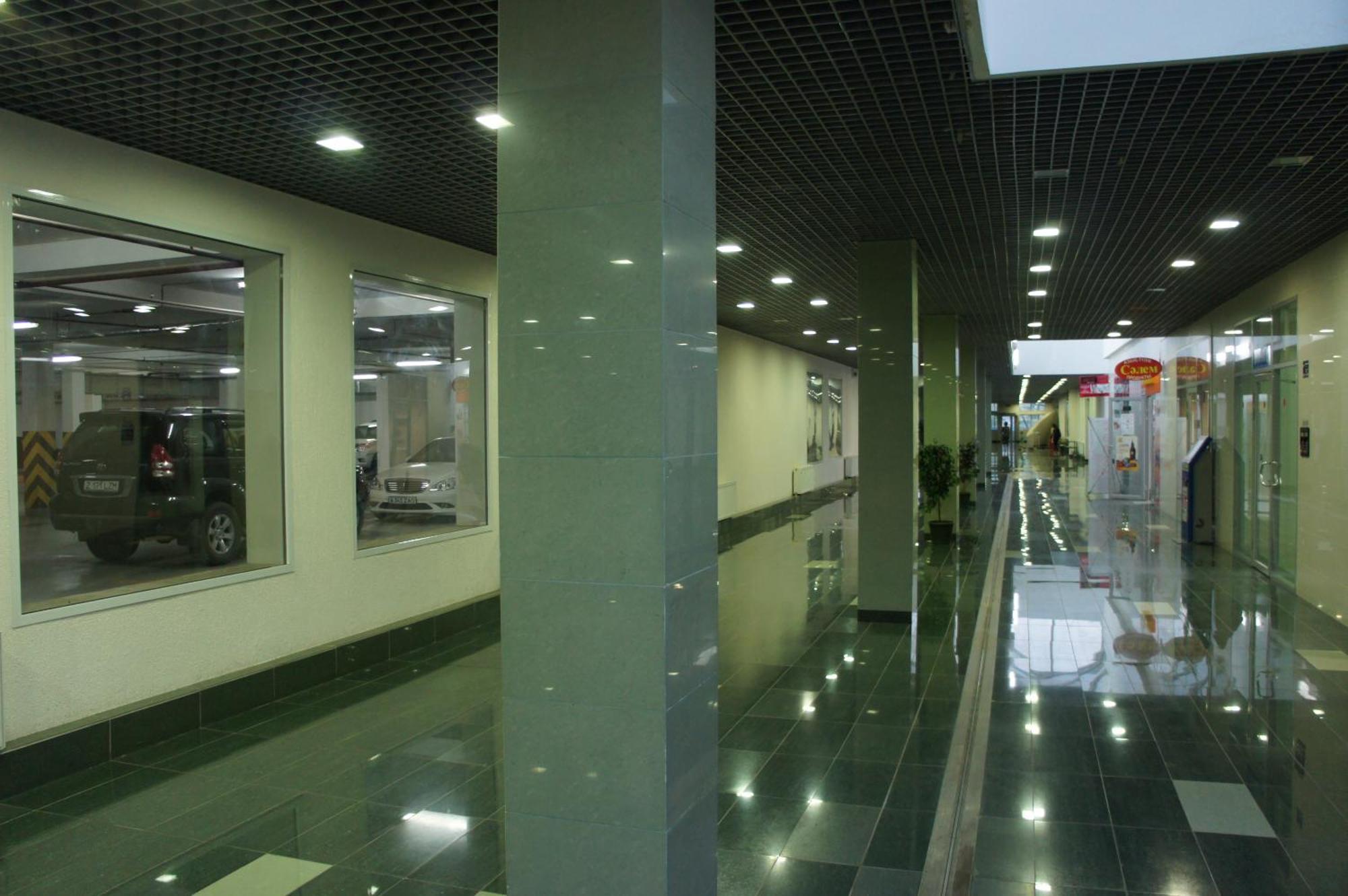 Vip House Hotel Astana Exteriör bild