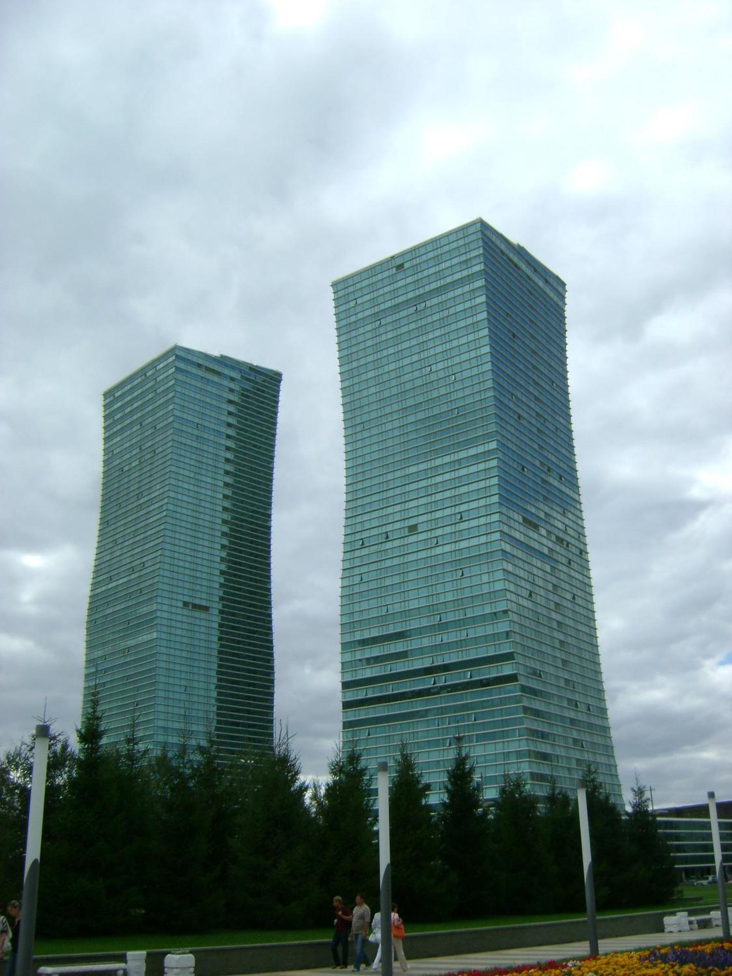 Vip House Hotel Astana Exteriör bild