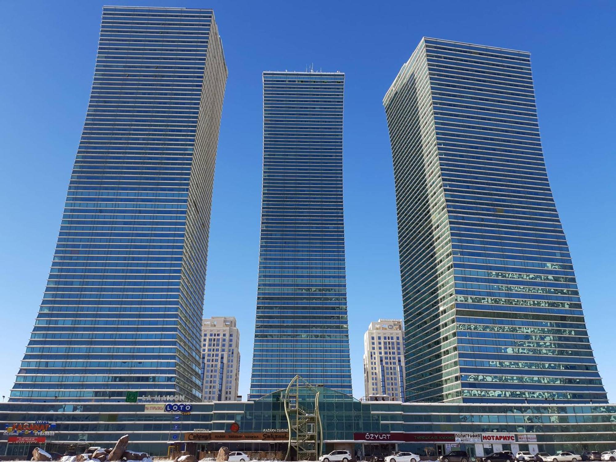 Vip House Hotel Astana Exteriör bild