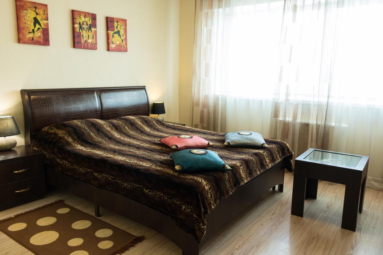 Vip House Hotel Astana Exteriör bild