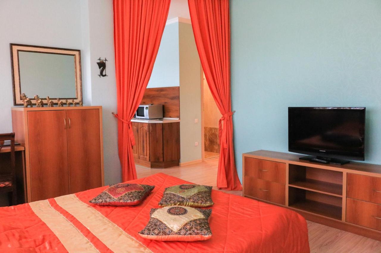 Vip House Hotel Astana Exteriör bild